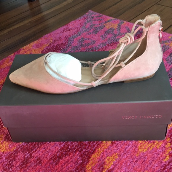 Vince Camuto Shoes - Vince Camuto leather lace up flats.
